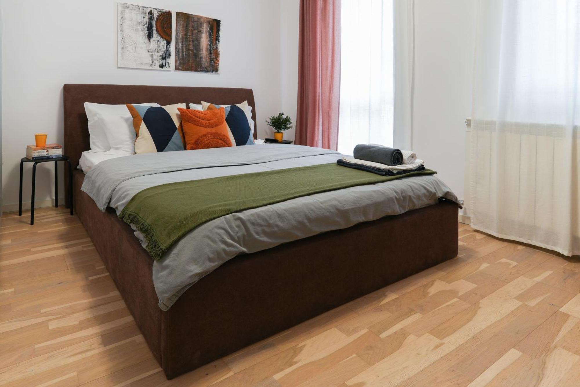 Amalia - Quiet 1Br Apartment With Parking & Wi-Fi بوخارست المظهر الخارجي الصورة